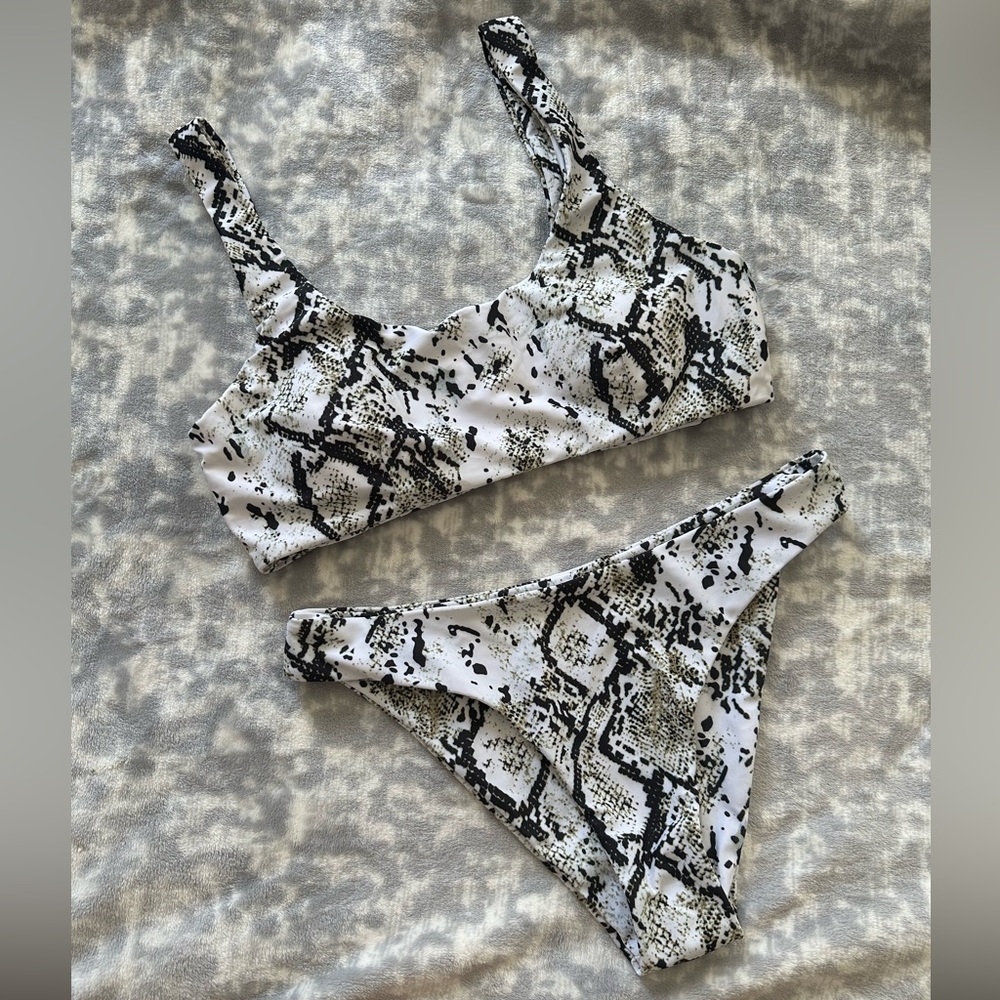 SHEIN Snake Pattern Bathing Suit Size Medium